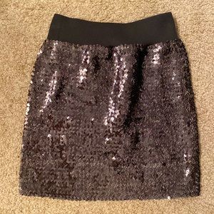 Sequined mini skirt. New with tags. XS.